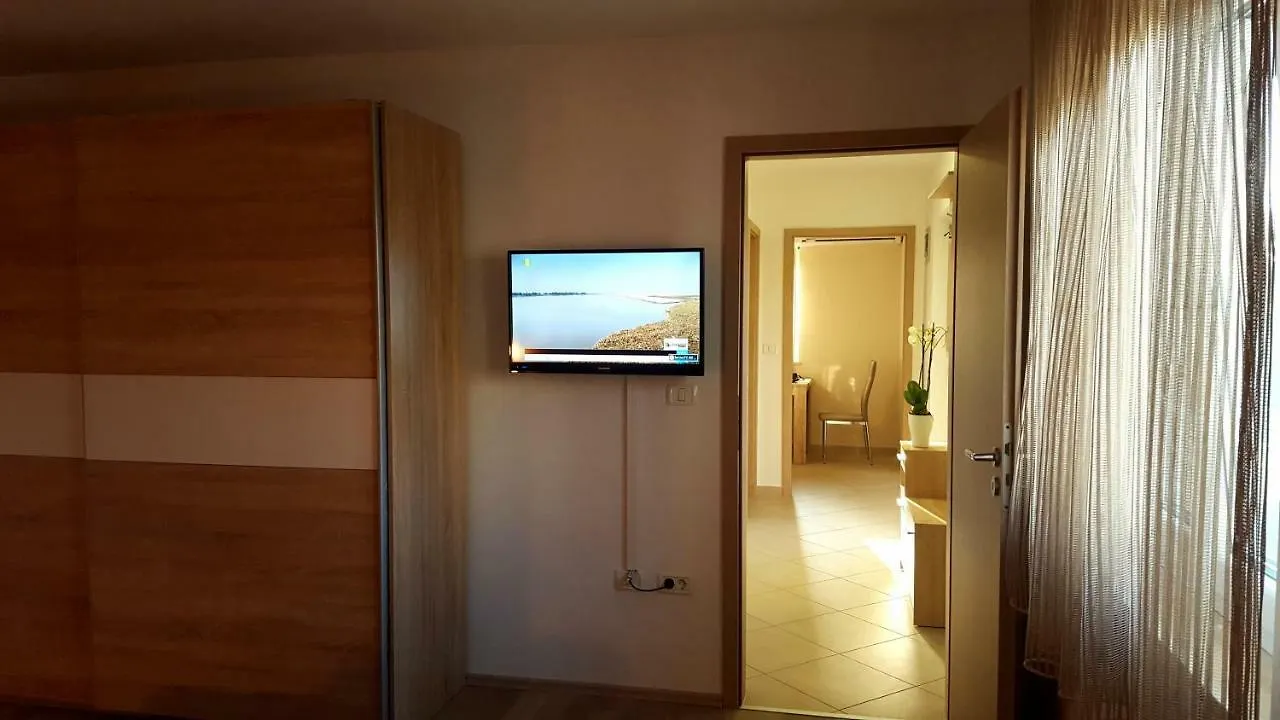 Apartment Tara Pula